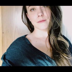 Meet your Posher, Olivia